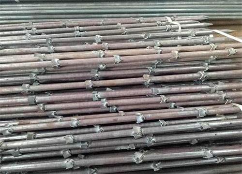 额济纳隧道钢花管